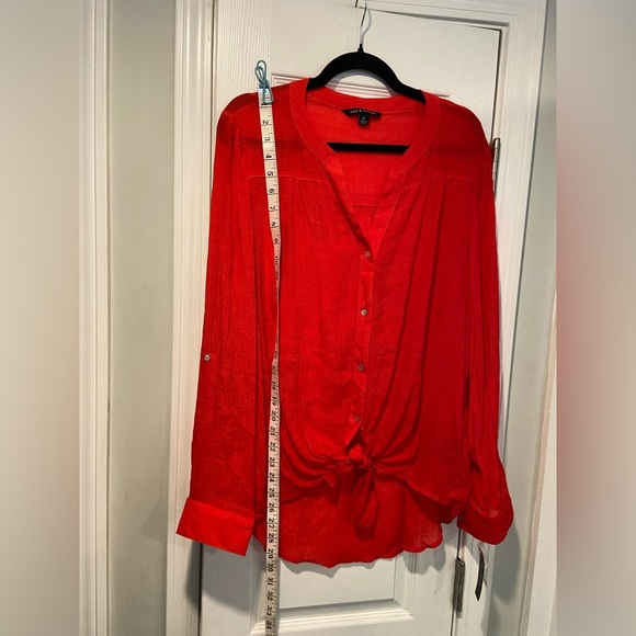 NWT Zac & Rachel Size XL Red Tie Front Roll Tab Sleeve Lightweight Flowy Top - Picture 6 of 13